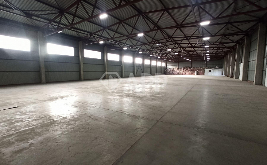 Сдам складское помещение, 1 500 м² фото