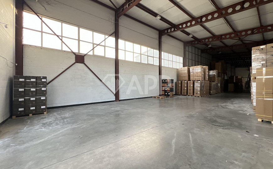 Сдаю складское помещение, 680 м² фото