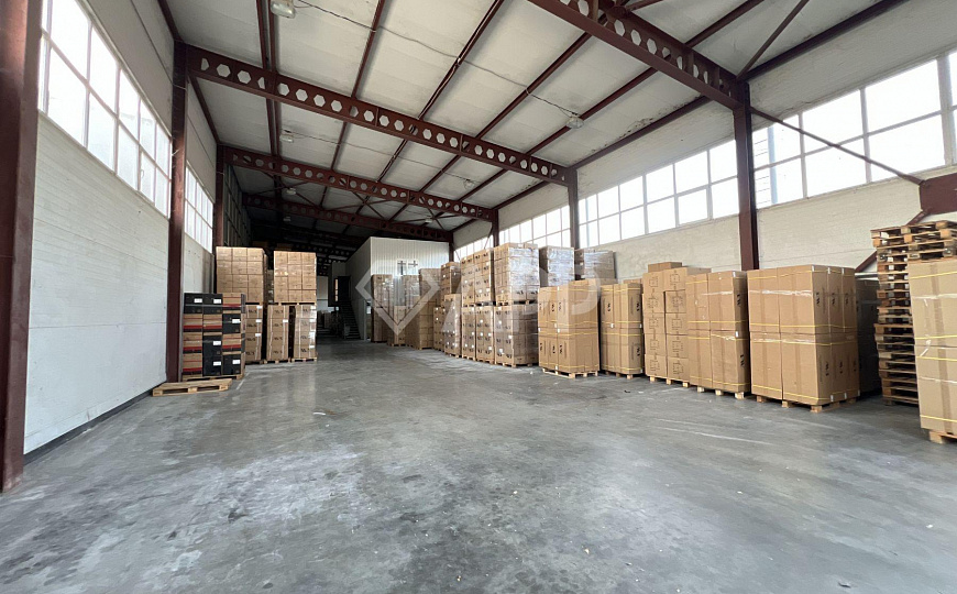 Сдаю складское помещение, 680 м² фото