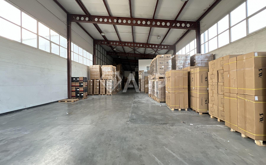 Сдаю складское помещение, 680 м² фото