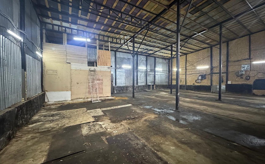 Сдам складское помещение ,200м2 фото