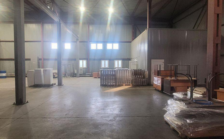 Производственная база. Центр. 6318 м2 фото