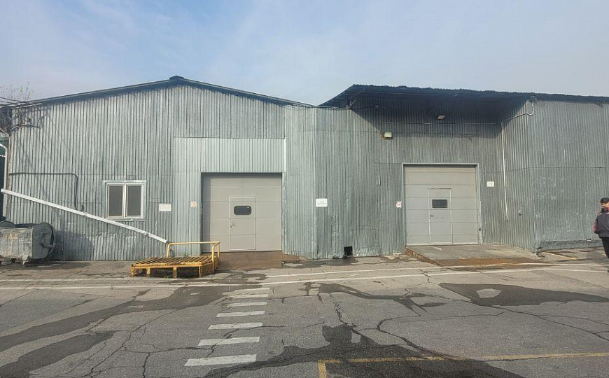 Производственная база. Центр. 6318 м2 фото