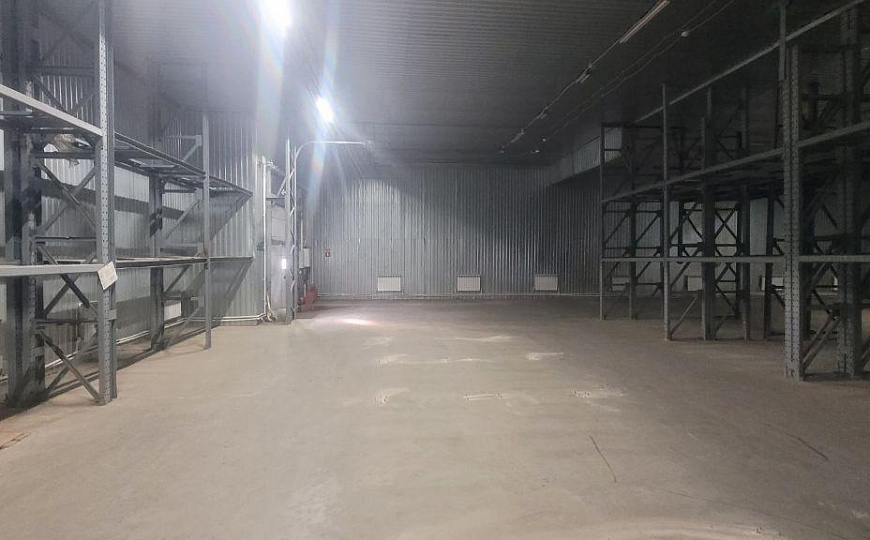 Производственная база. Центр. 6318 м2 фото