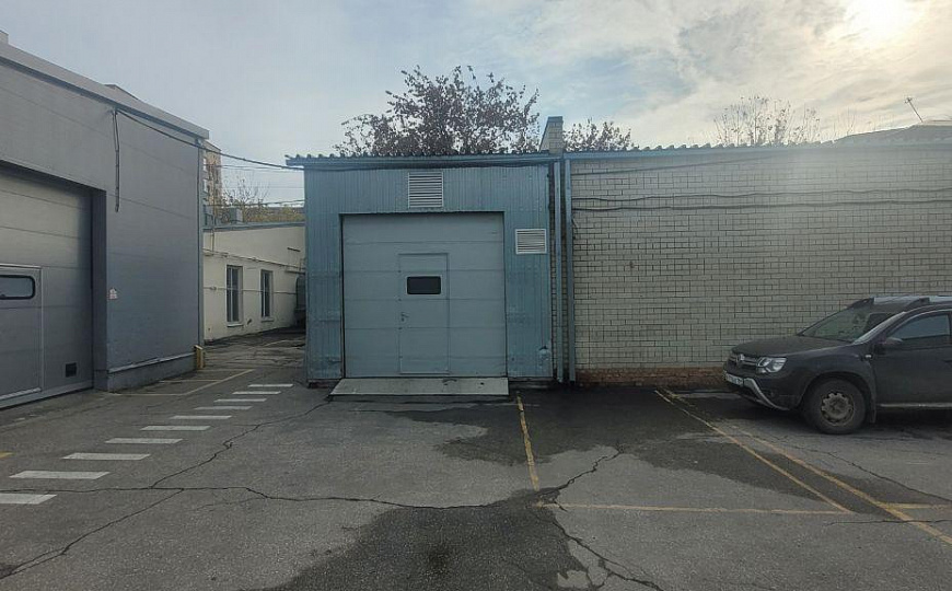 Производственная база. Центр. 6318 м2 фото