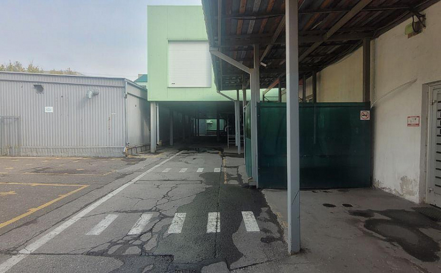 Производственная база. Центр. 6318 м2 фото