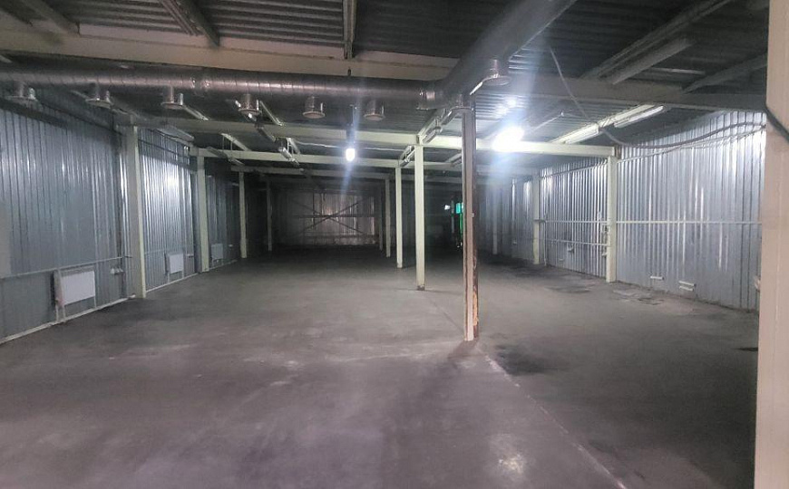 Производственная база. Центр. 6318 м2 фото