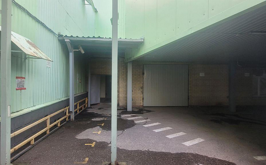 Производственная база. Центр. 6318 м2 фото