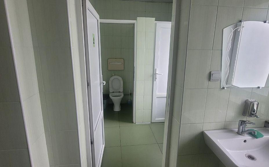 Производственная база. Центр. 6318 м2 фото