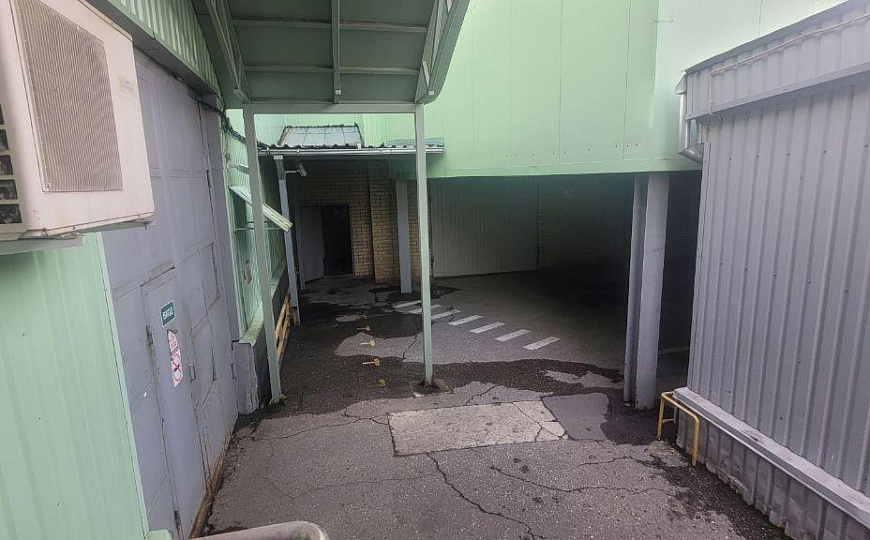 Производственная база. Центр. 6318 м2 фото