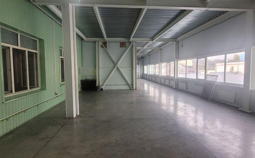 Производственная база. Центр. 6318 м2 фото
