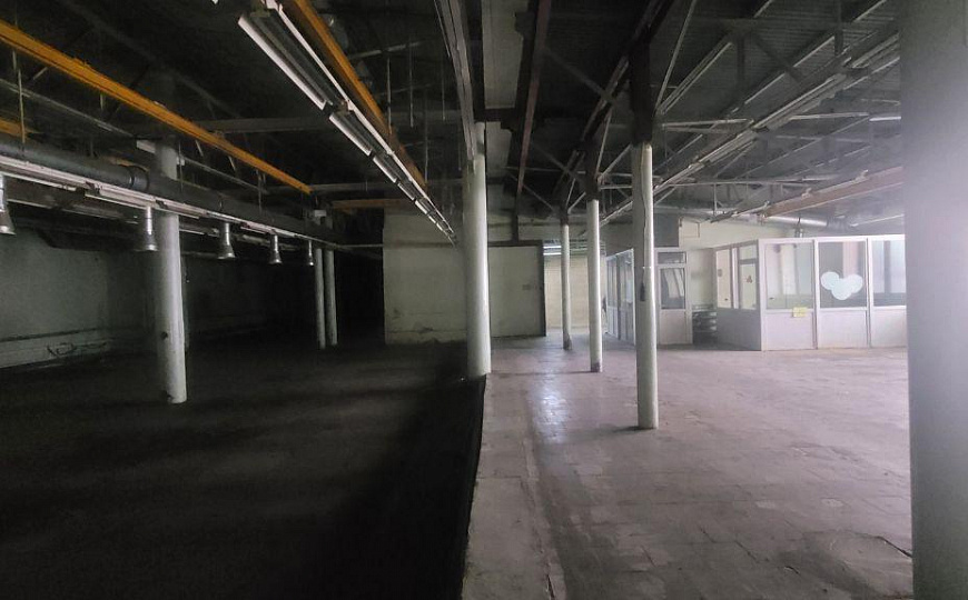 Производственная база. Центр. 6318 м2 фото