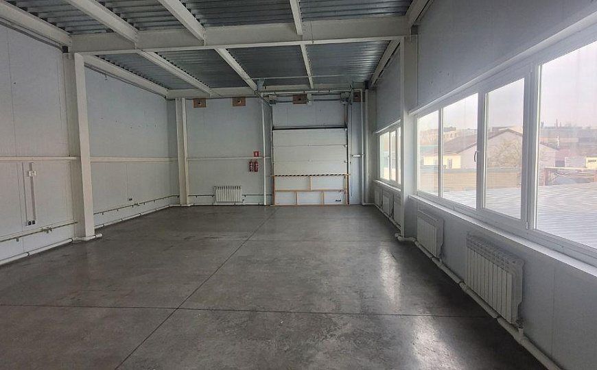 Производственная база. Центр. 6318 м2 фото