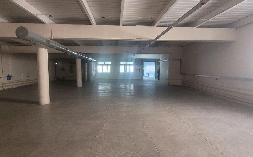 Производственная база. Центр. 6318 м2 фото