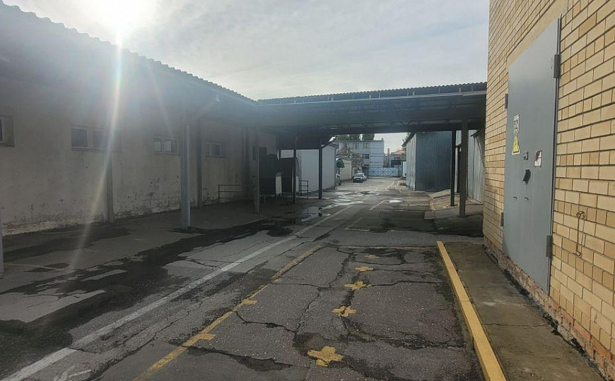 Производственная база. Центр. 6318 м2 фото