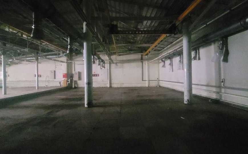 Производственная база. Центр. 6318 м2 фото