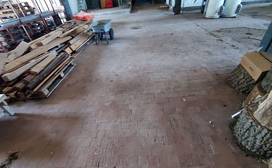 Производственное помещение, 1 500 м² фото