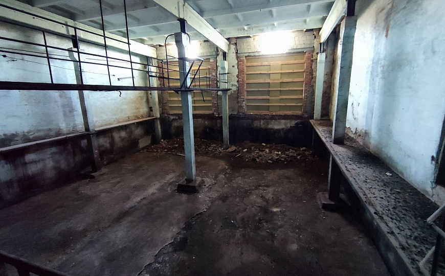 Производственное помещение, 1 500 м² фото