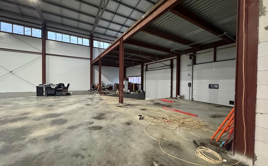 Сдам складское помещение ,1500 м² фото