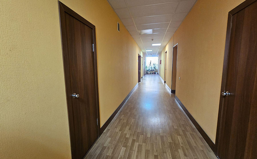 Сдам офисное помещение, от 16 м² с мебелью фото