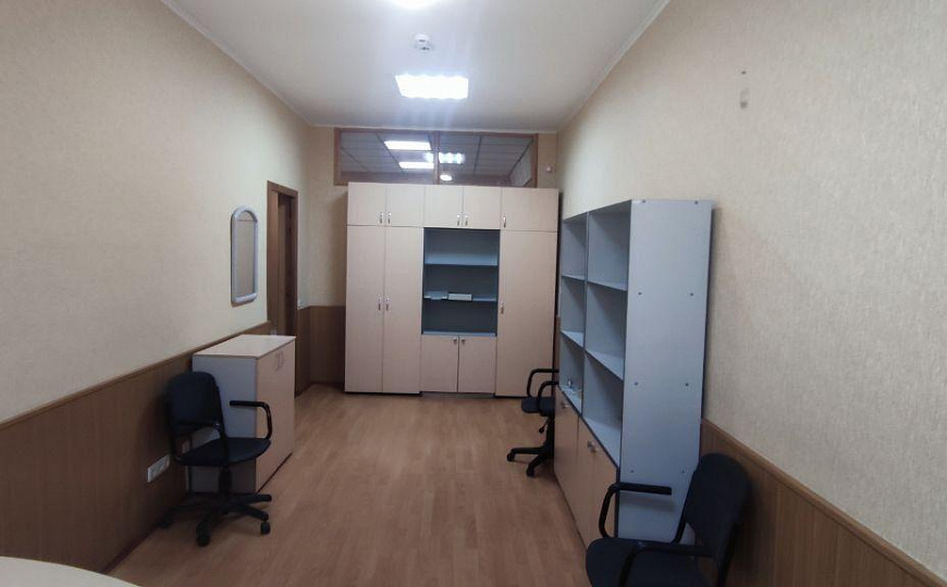  Офис с большой парковкой, 115 м² фото
