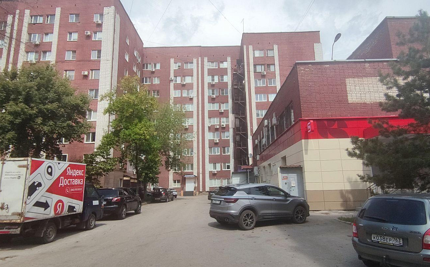  Офис с большой парковкой, 115 м² фото