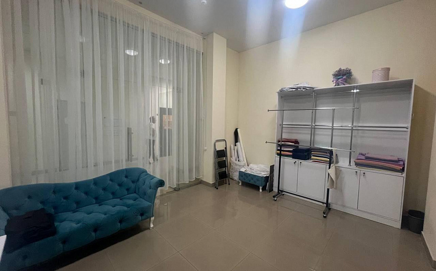 Помещение 39 м2 с арендатором в Охотном ряду фото