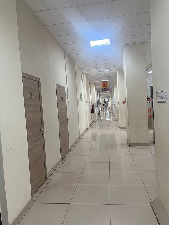 Помещение 39 м2 с арендатором в Охотном ряду фото