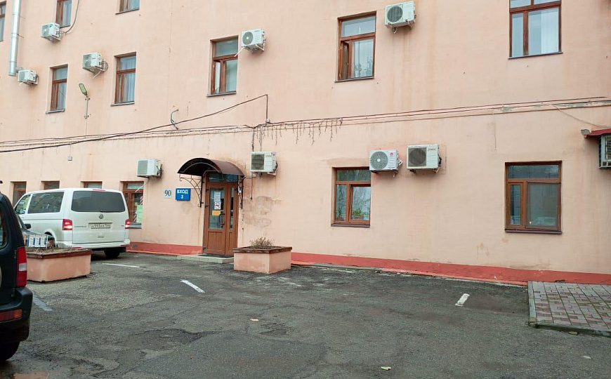 Комплекс помещений в центре города 300,8 м2 фото