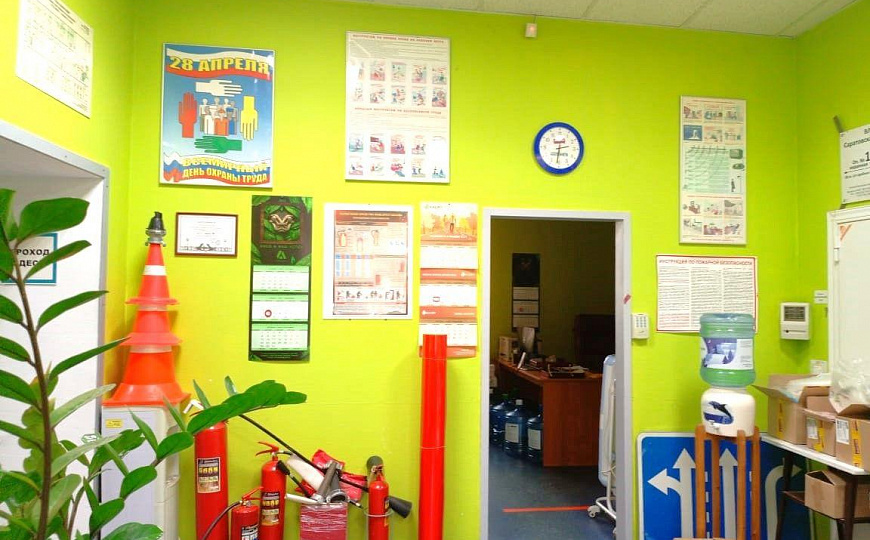 Комплекс помещений в центре города 300,8 м2 фото