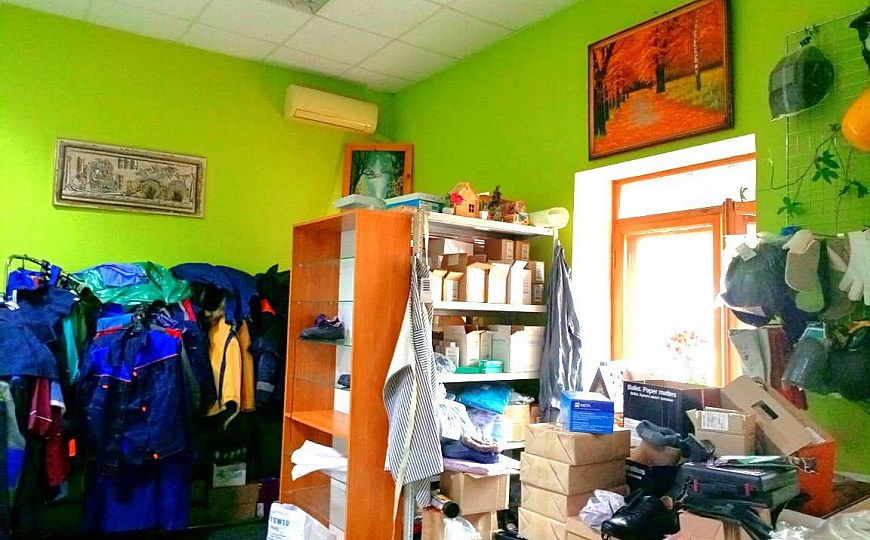 Комплекс помещений в центре города 300,8 м2 фото