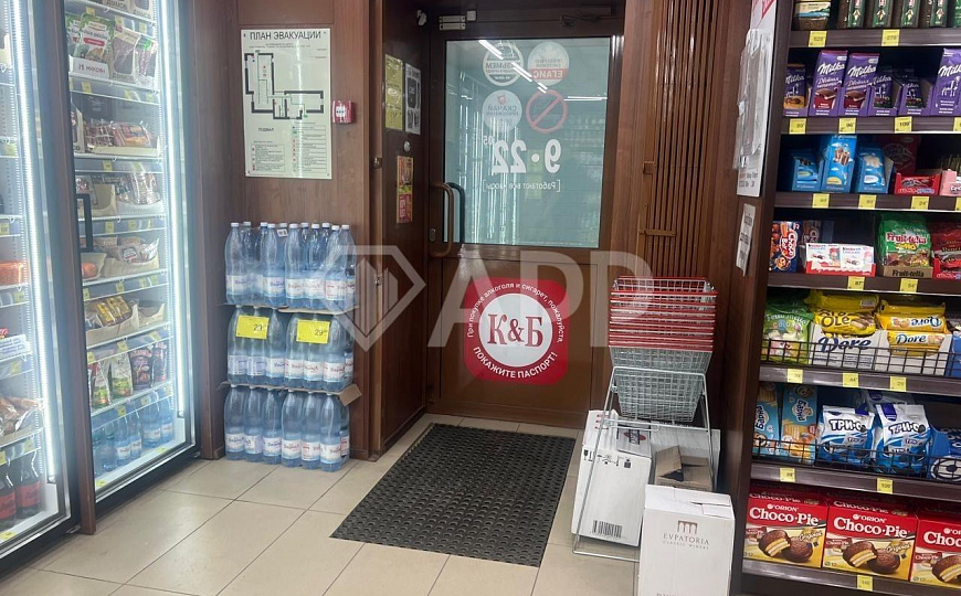 Продаю 184,1 м² на высоком трафике! фото