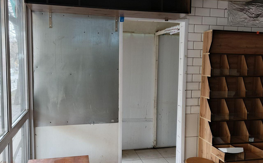 Торговый павильон на активном трафике 17,5 м2 фото