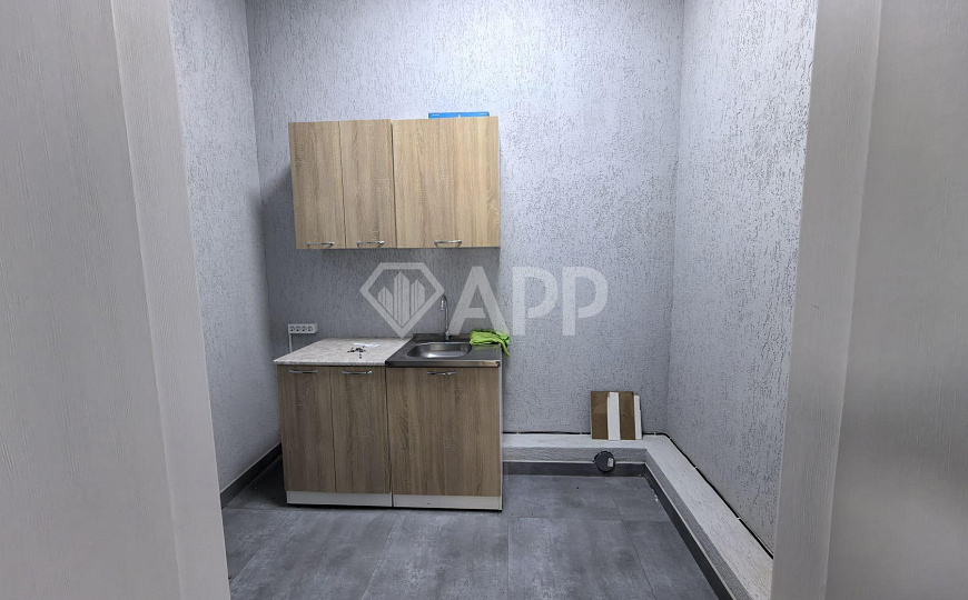 Сдам торговое помещение, 400 м² фото