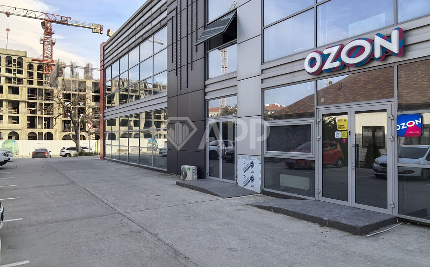 Сдам торговое помещение 150м² фото