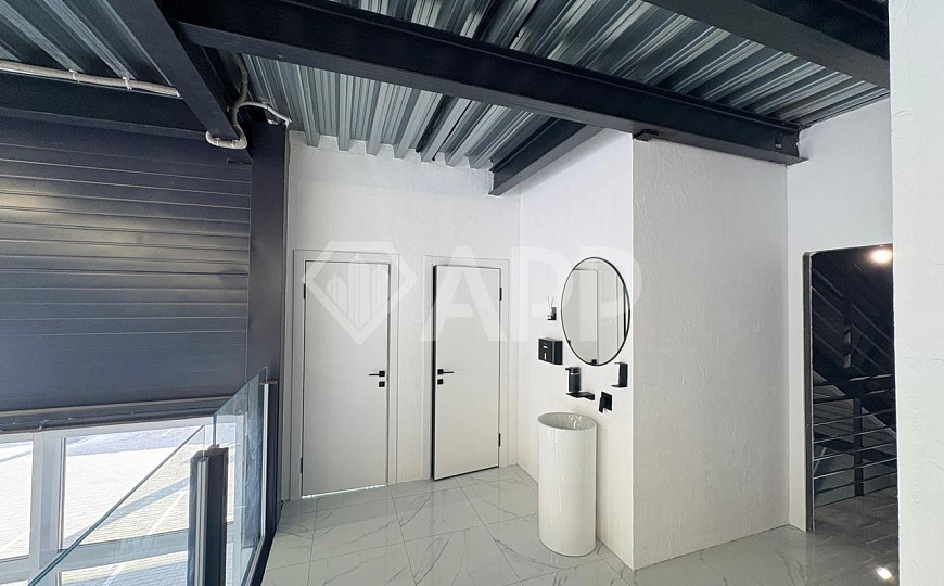 Сдаю 1 этаж 1 линия с ремонтом от 45 до 350 м² фото