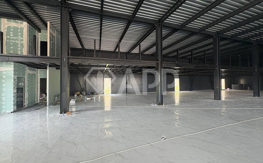 Сдаю 1 этаж 1 линия с ремонтом от 45 до 350 м² фото