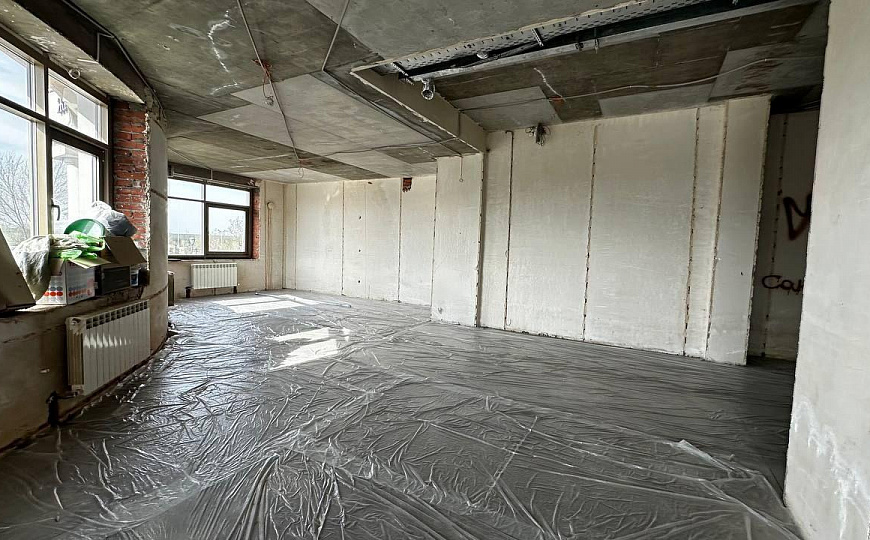 Продаётся помещение свободного назначения фото