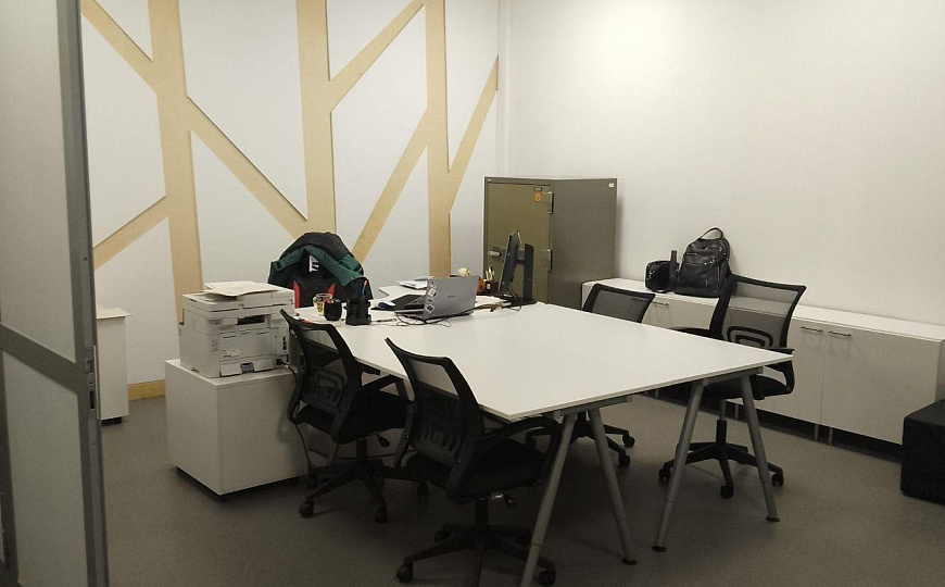 Сдам офисы+складские и торговые помещения в ТЦ МЕГА БЕЛАЯ ДАЧА фото