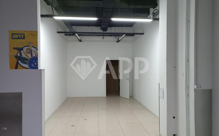 Сдается торговая площадь/теплый склад (40м²) по ул.Ноксинский Спуск 10 фото