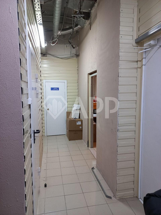 Сдается торговая площадь/теплый склад (40м²) по ул.Ноксинский Спуск 10 фото