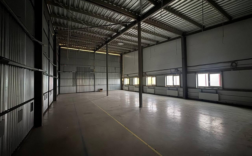 Сдам теплый склад на 2 этаже ,200м2 фото