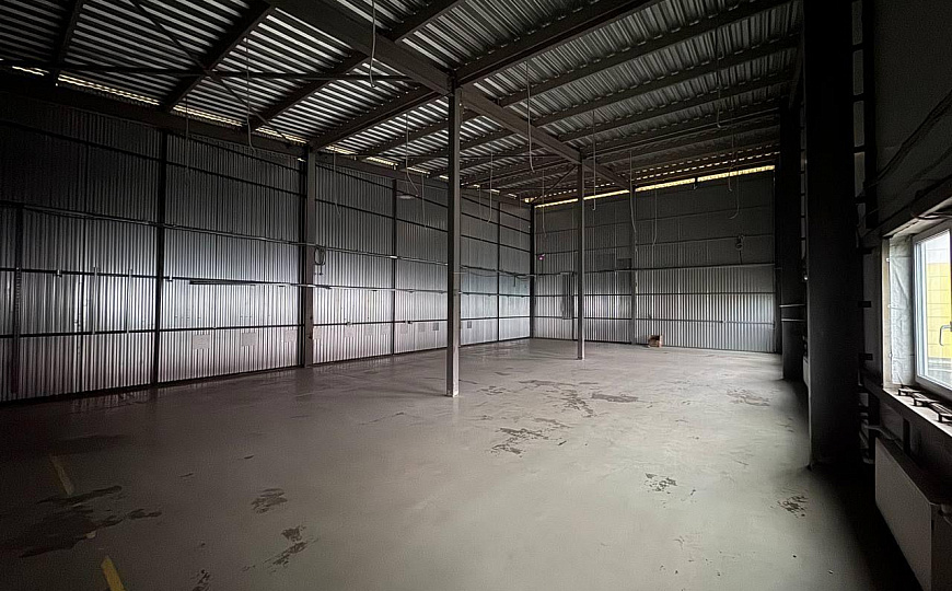 Сдам теплый склад на 2 этаже ,200м2 фото