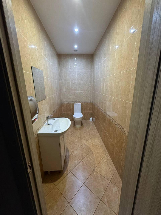 Сдам теплый склад на 2 этаже ,200м2 фото