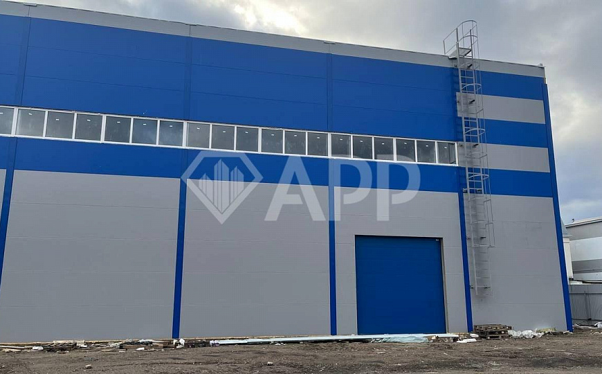 Здание под производство склад 930м² с ж/д веткой фото