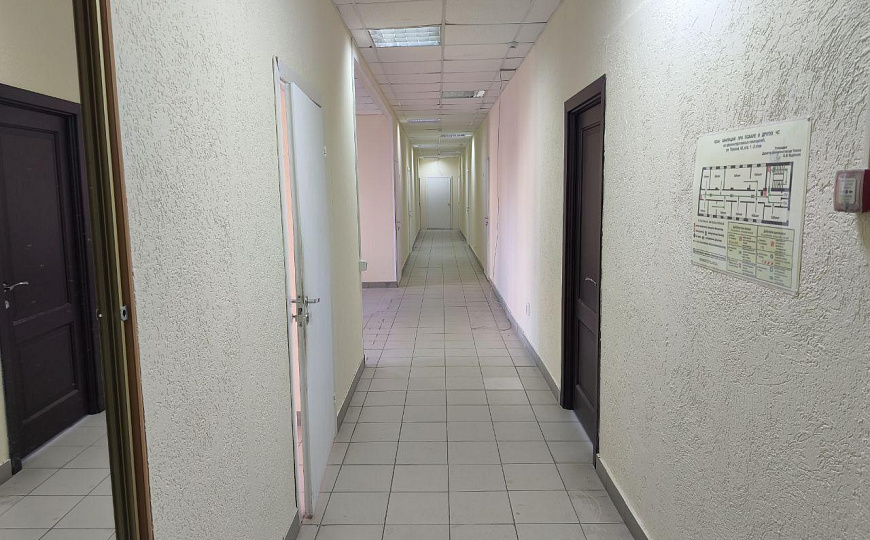 Офис 200 кв.м. с открытой планировкой фото