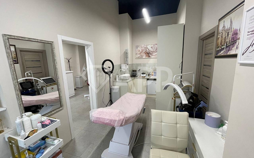 Сдам помещение под салон красоты фото
