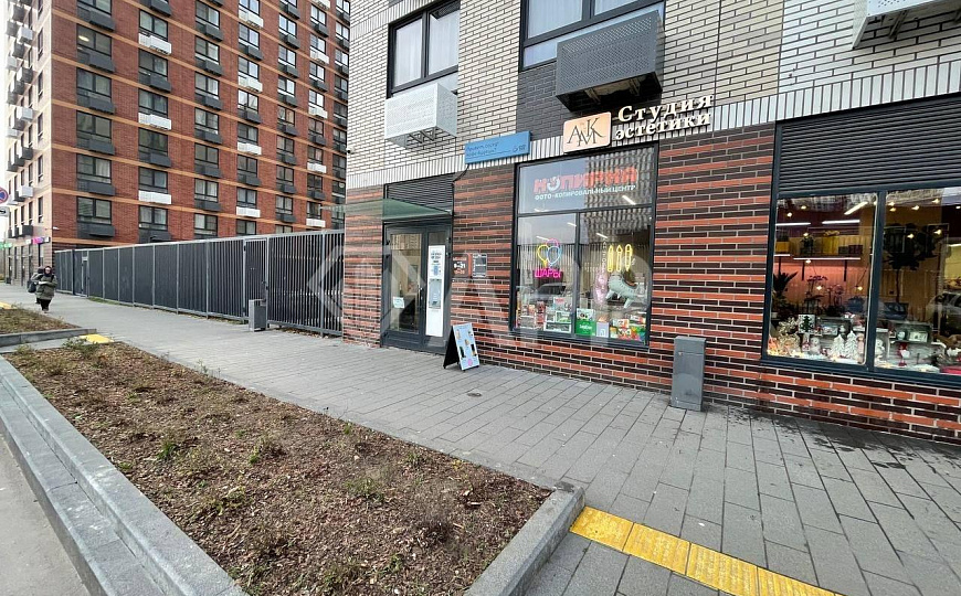 Сдам помещение под салон красоты фото