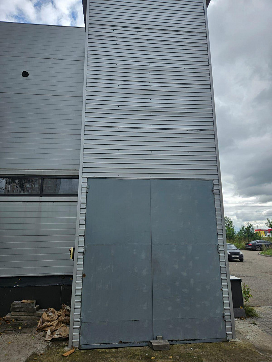 Сдается помещение с грузовым лифтом фото