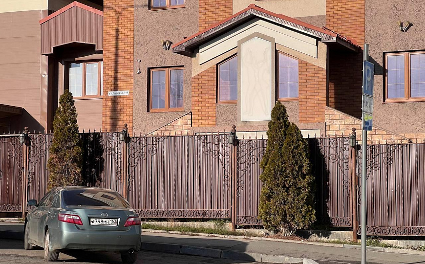 Аренда здания 1080м2 на первой линии фото